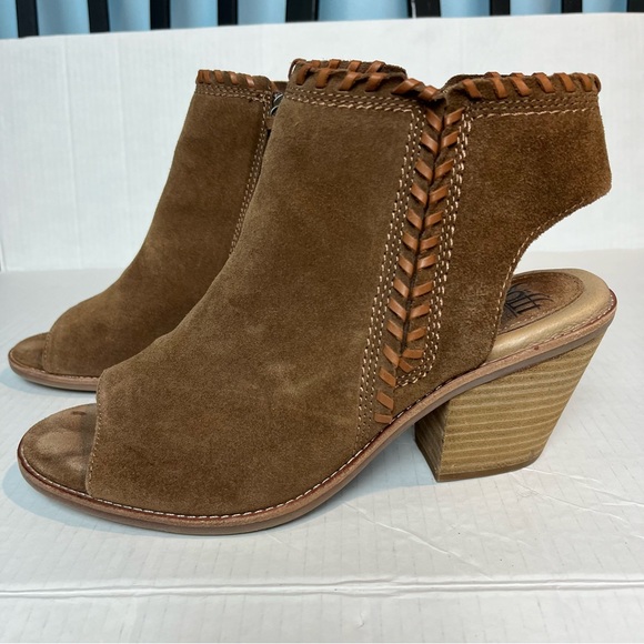 Sofft Sz 10M Suede Leather Peep Toe Block Heel Sandals Brown Boho Ankle Booties - Picture 3 of 10